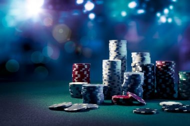 French Roulette betting layout showing inside and outside bet zones